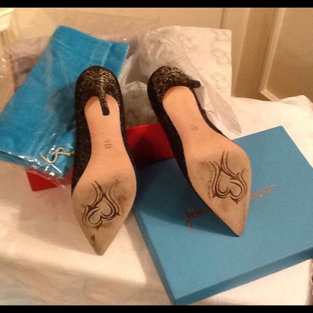 Heels - Picture 4 of 4